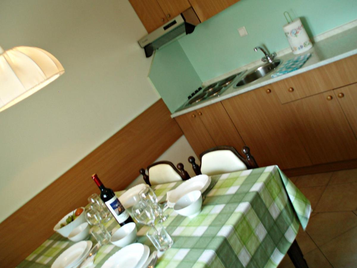 Apartments Tatjana Pag Exterior photo