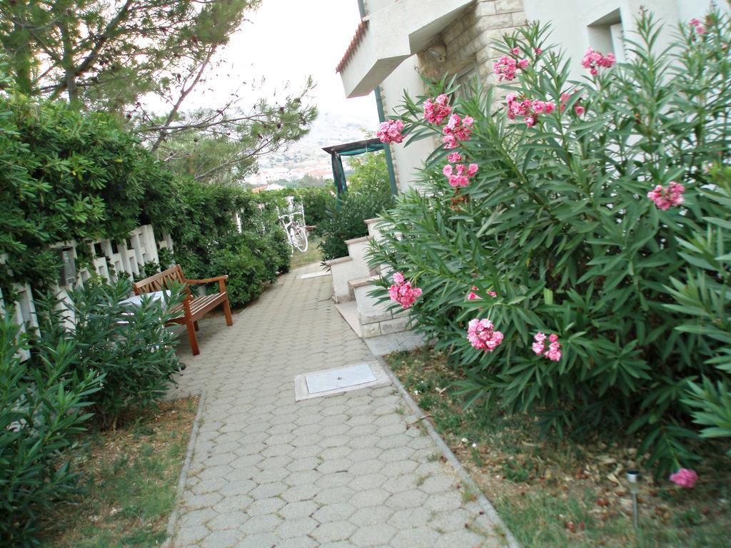 Apartments Tatjana Pag Exterior photo